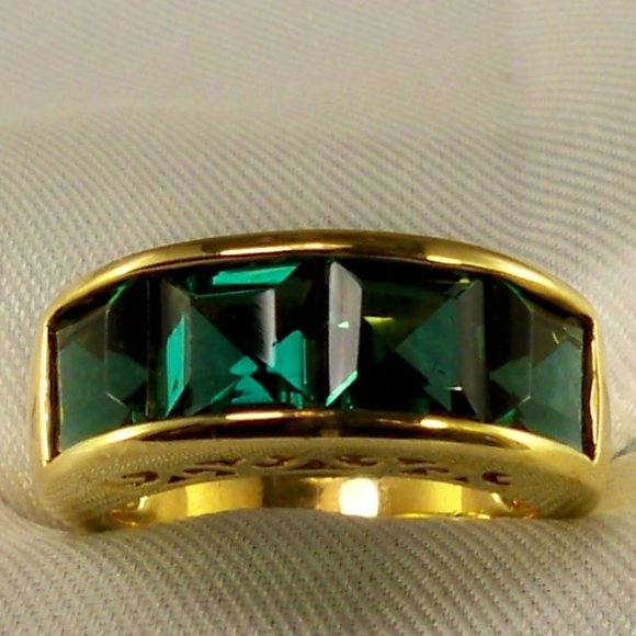 New Vintage R C by Adrienne Emerald Green Cubic Zirconias, Gold Ring - Picture 5 of 12